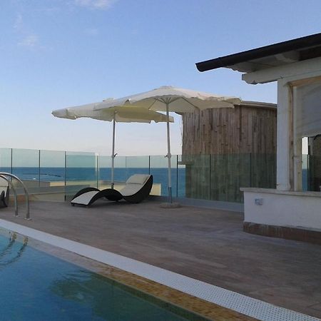 Hotel L'Approdo アンツィオ エクステリア 写真