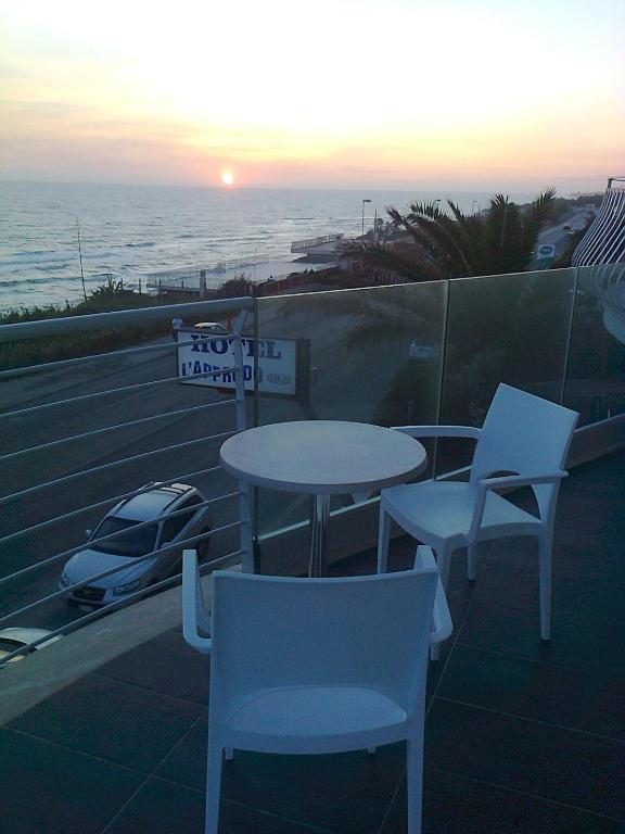 Hotel L'Approdo アンツィオ エクステリア 写真