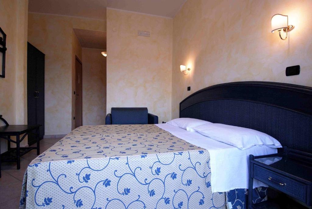 Hotel L'Approdo アンツィオ エクステリア 写真